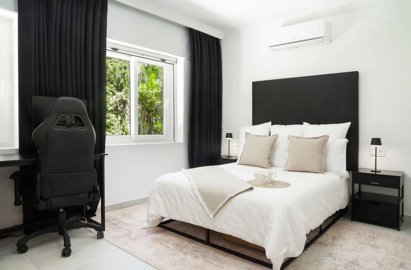 4 makuuhuone Huvila myytävänä paikassa Bel-Air mukana uima-altaan 
autotalli - 1 770 000 € (Ref: 9772918)