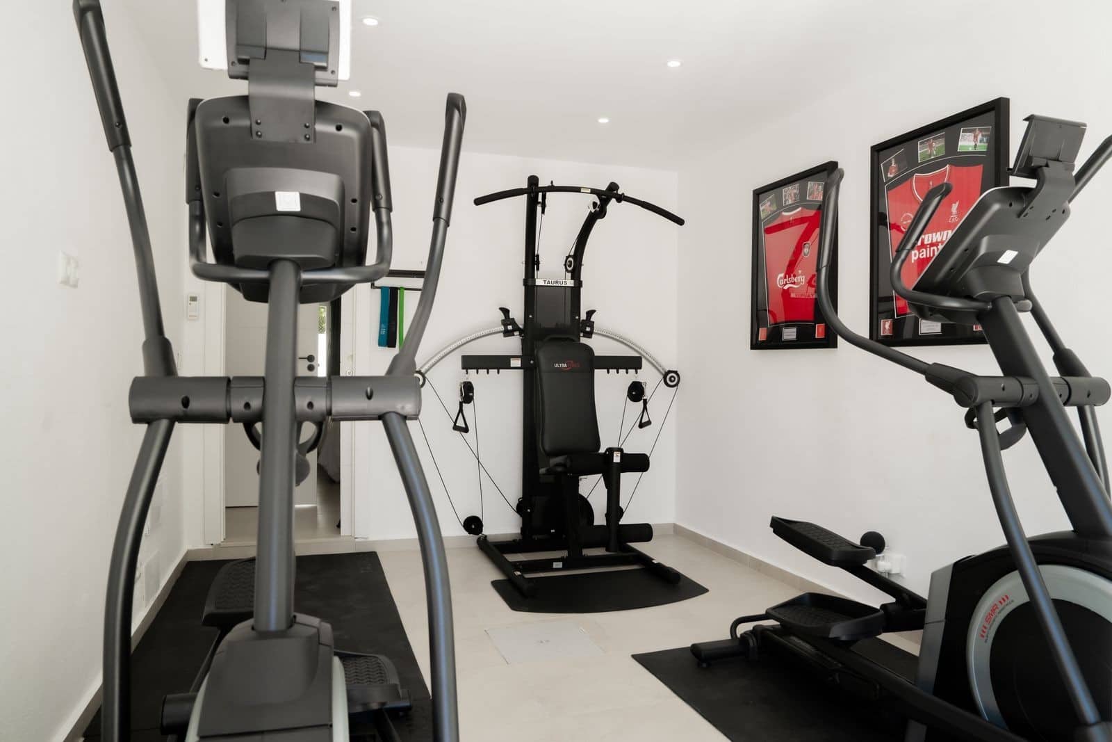 4 makuuhuone Huvila myytävänä paikassa Bel-Air mukana uima-altaan 
autotalli - 1 770 000 € (Ref: 9772918)