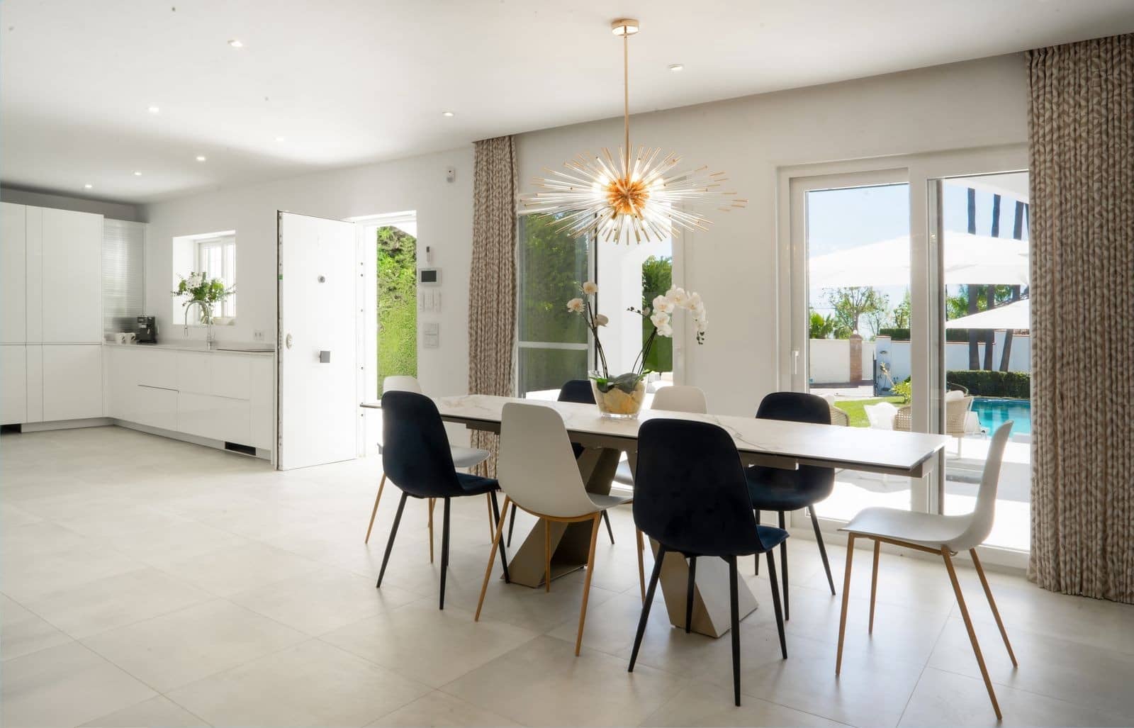 4 soverom Villa til salgs i Bel-Air med svømmebasseng garasje - € 1 770 000 (Ref: 9772918)