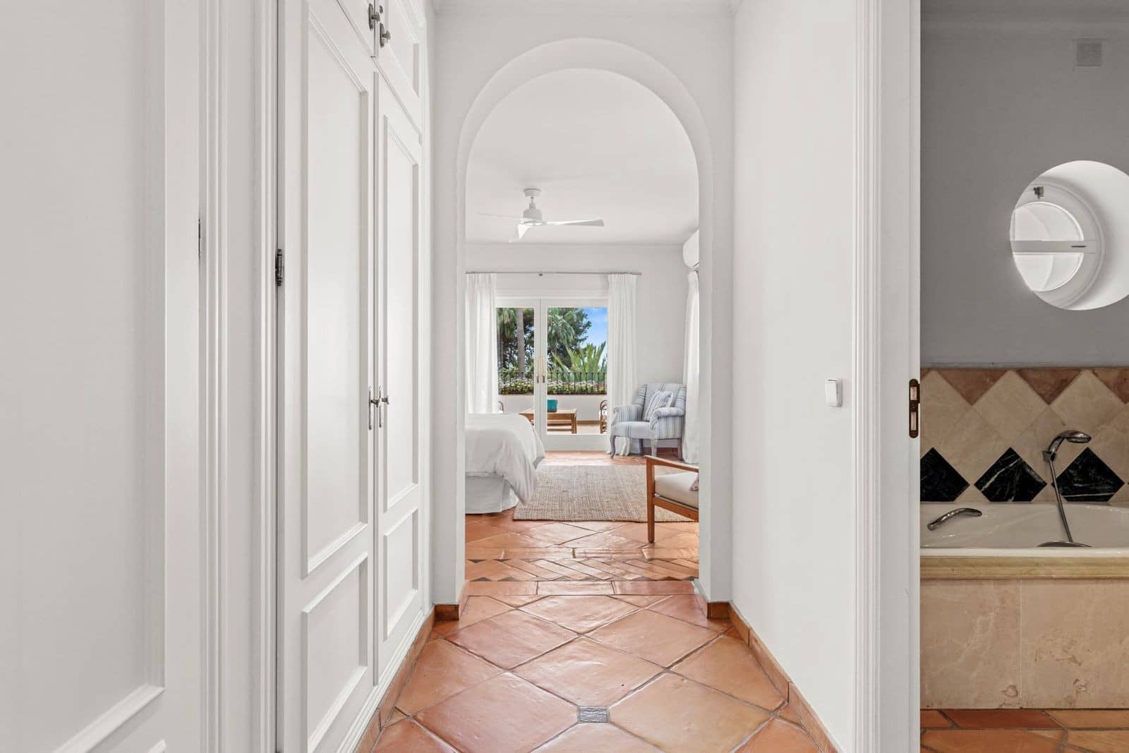 5 chambre Villa/Maison à vendre à Marbella avec piscine garage - 4 850 000 € (Ref: 9772920)