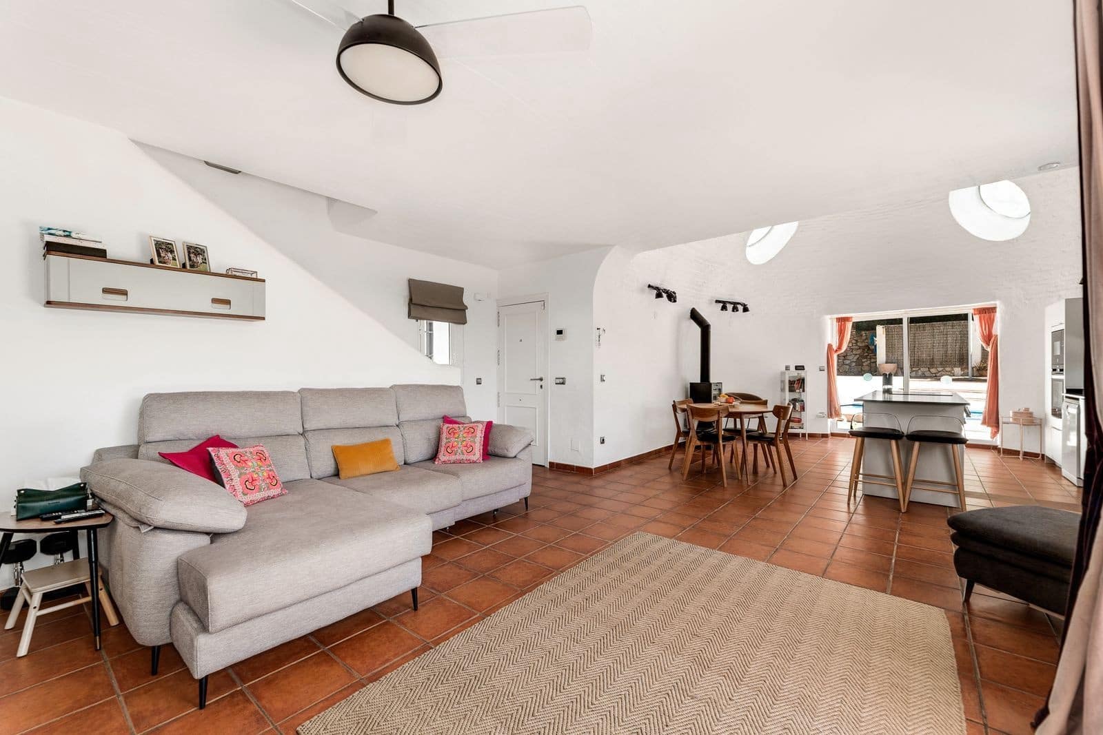 3 soveværelse Villa til salg i Mijas Costa med swimmingpool garage - € 1.100.000 (Ref: 9772923)