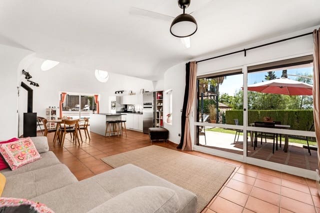 3 sovrum Villa till salu i Mijas Costa, Mijas med pool garage - 1 100 000 € (Ref: 9772923)