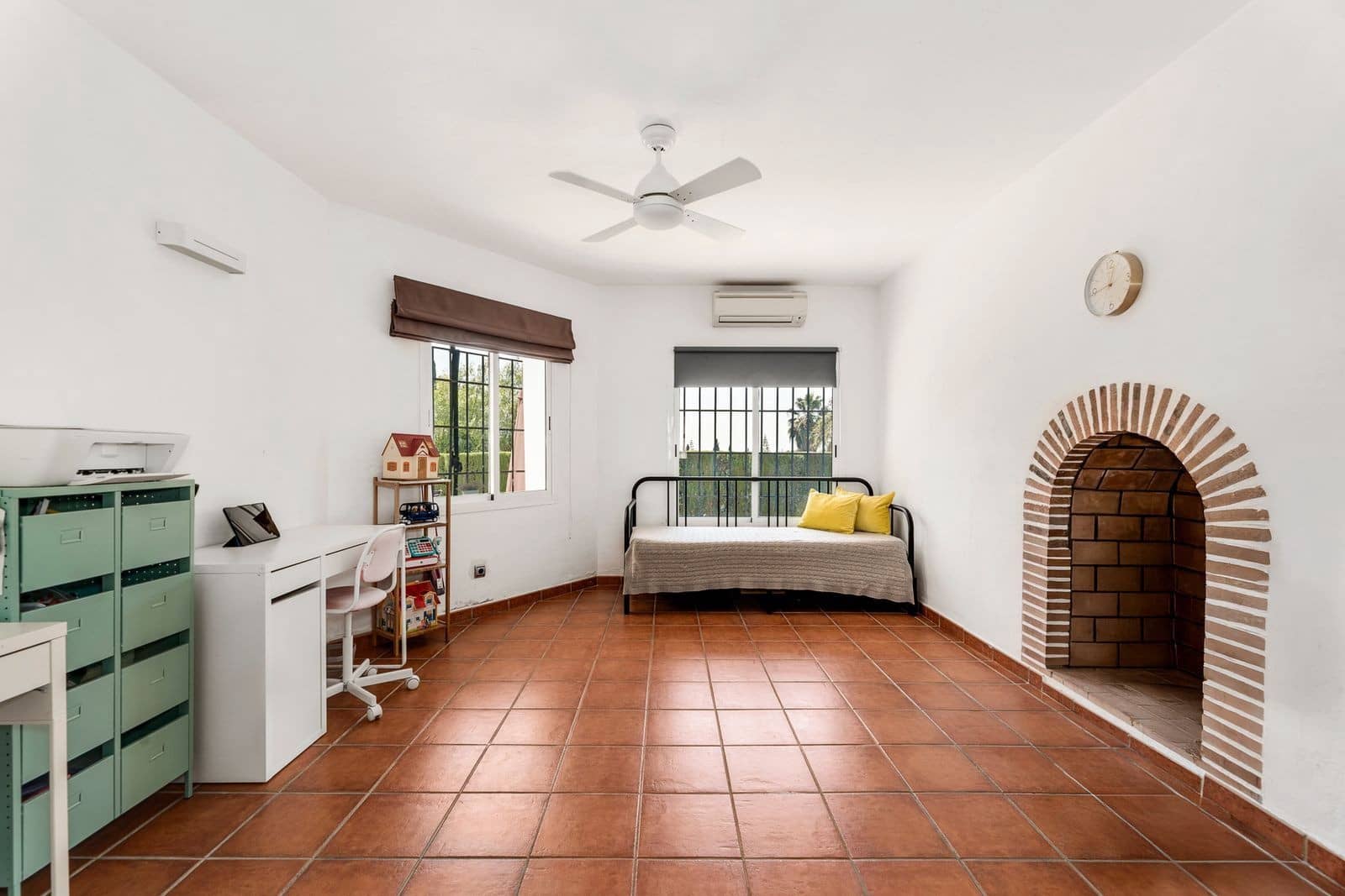 3 soveværelse Villa til salg i Mijas Costa med swimmingpool garage - € 1.100.000 (Ref: 9772923)
