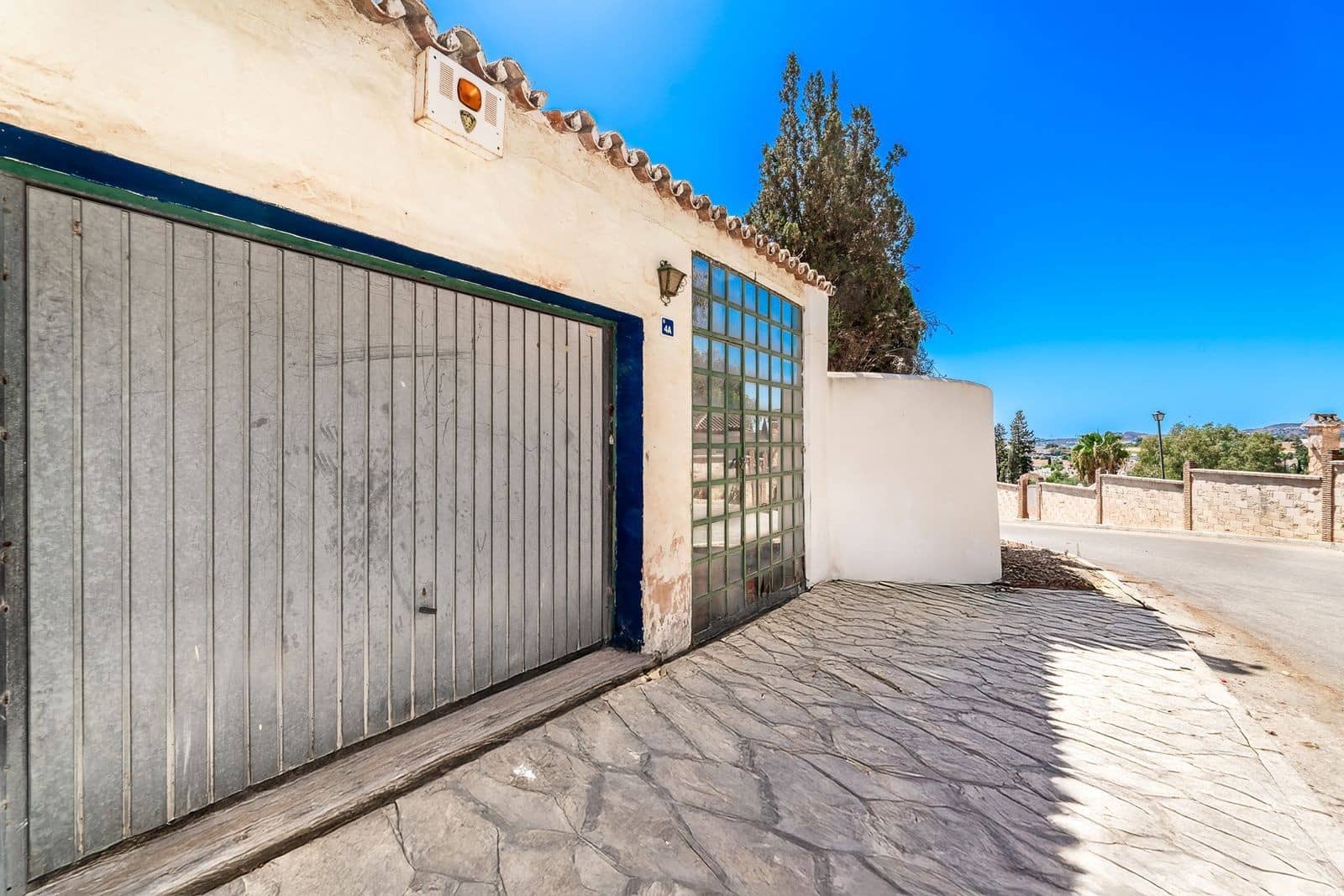 3 soveværelse Villa til salg i Mijas Costa med swimmingpool garage - € 1.100.000 (Ref: 9772923)