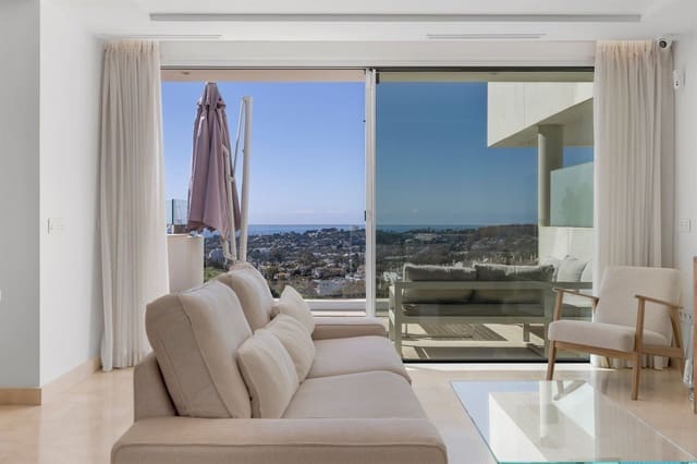 2 makuuhuone Kattohuoneisto myytävänä paikassa Nueva Andalucia, Marbella mukana uima-altaan 
autotalli - 950 000 € (Ref: 9772925)