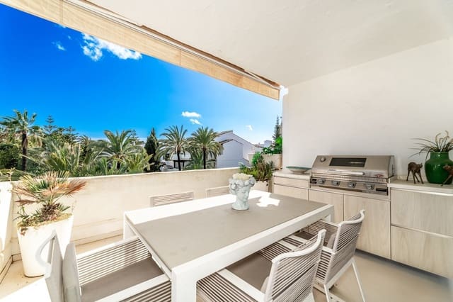 Apartamento de 3 habitaciones en Marbella en venta con piscina garaje - 2.985.000 € (Ref: 9772926)