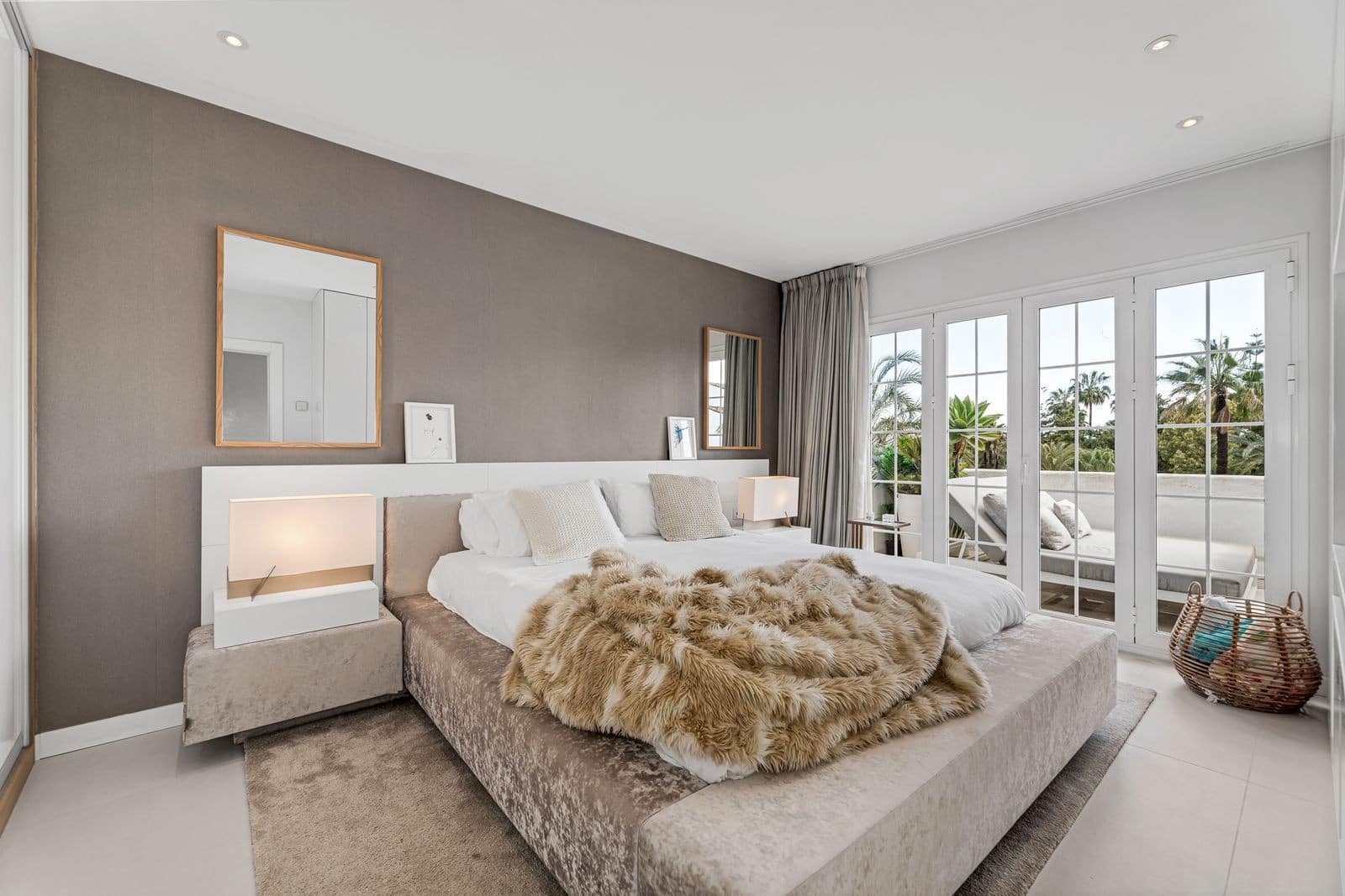 3 slaapkamer Appartement te koop in Marbella met zwembad garage - € 2.985.000 (Ref: 9772926)
