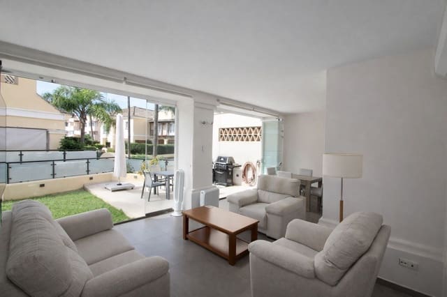 Pareado de 3 habitaciones en Marbella en venta con piscina garaje - 725.000 € (Ref: 9772927)