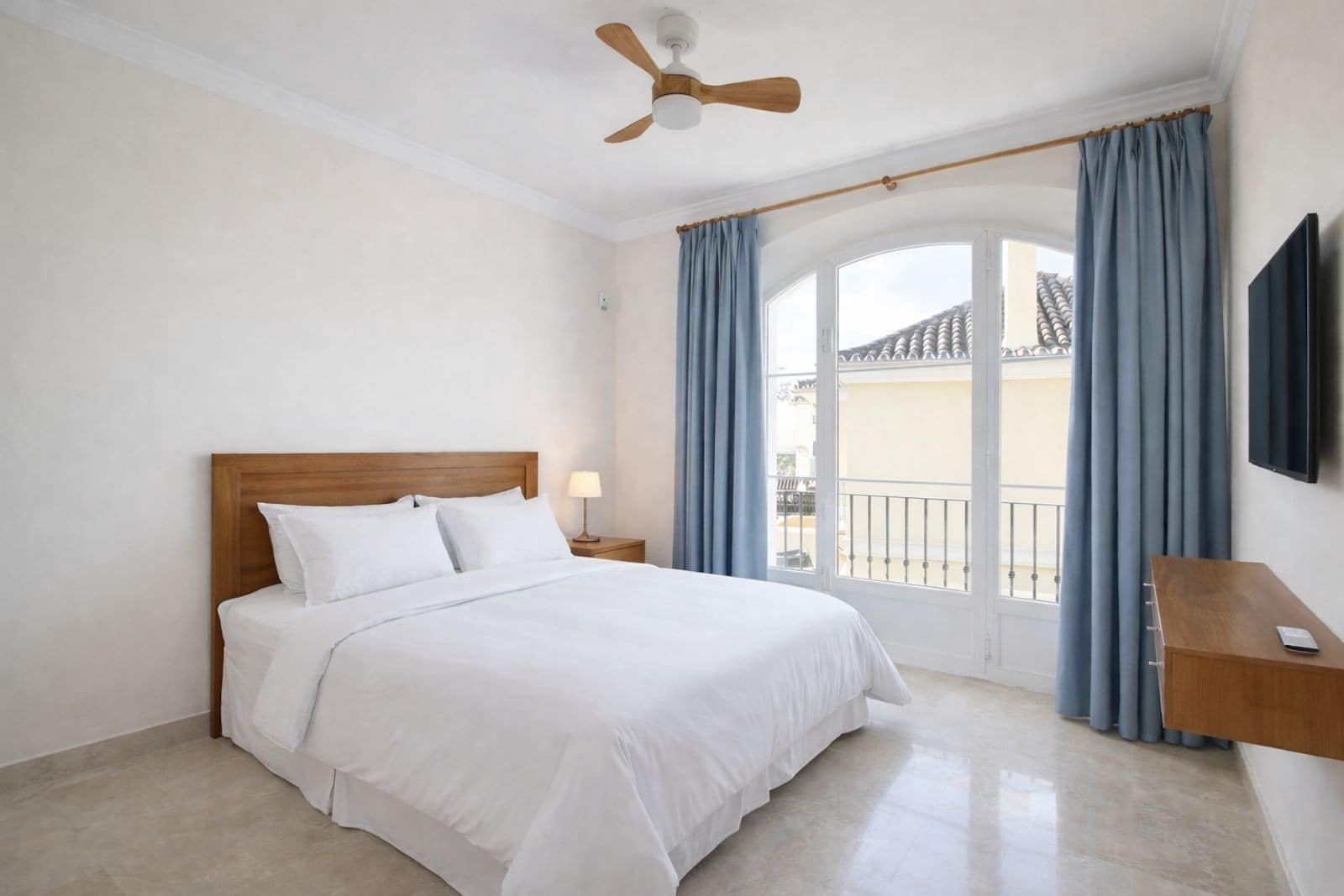 Pareado de 3 habitaciones en Marbella en venta con piscina garaje - 725.000 € (Ref: 9772927)