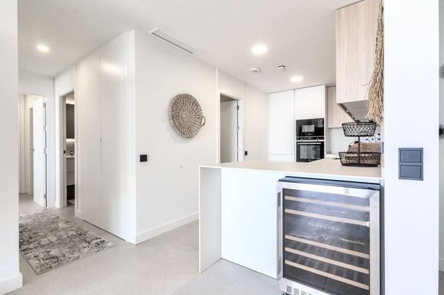 2 slaapkamer Appartement te koop in Marbella met zwembad garage - € 600.000 (Ref: 9772928)