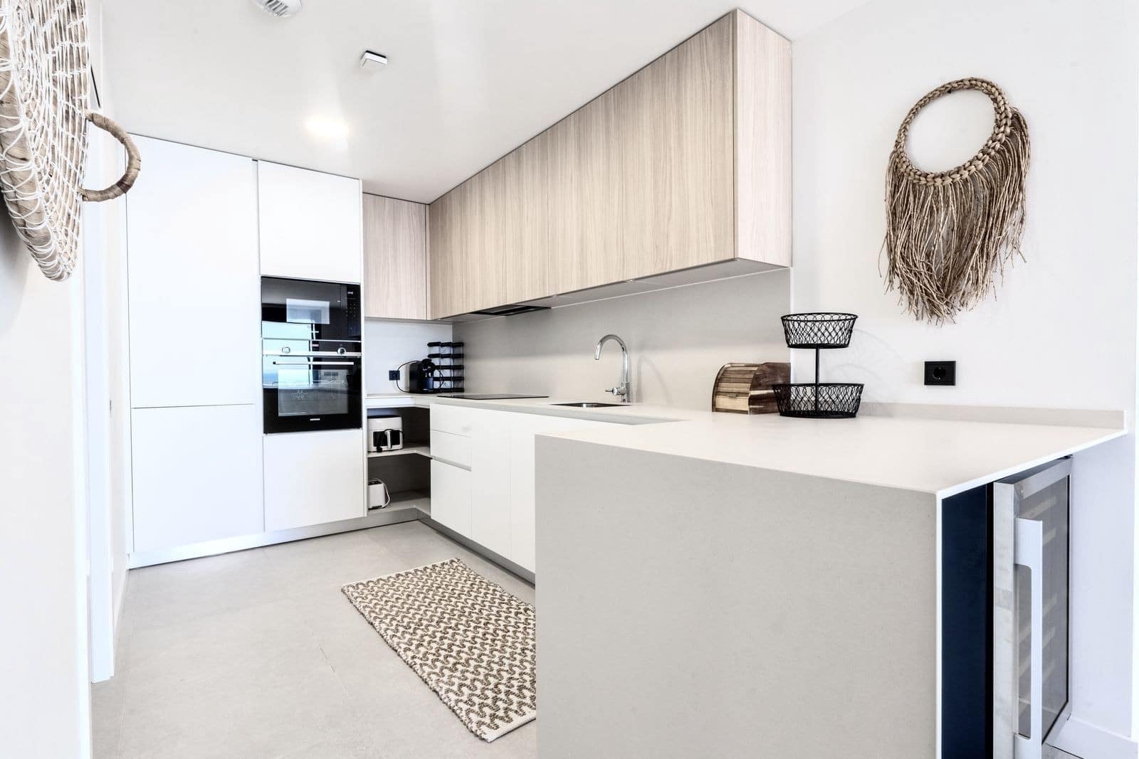 2 sypialnia Apartament na sprzedaż w Marbella z basenem garażem - 600 000 € (Ref: 9772928)