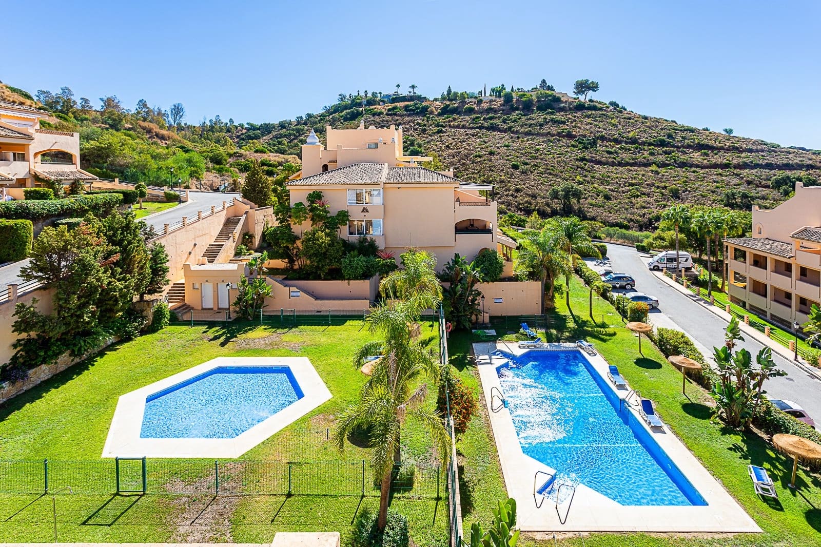 3 slaapkamer Penthouse te koop in Marbella met garage - € 709.000 (Ref: 9777990)