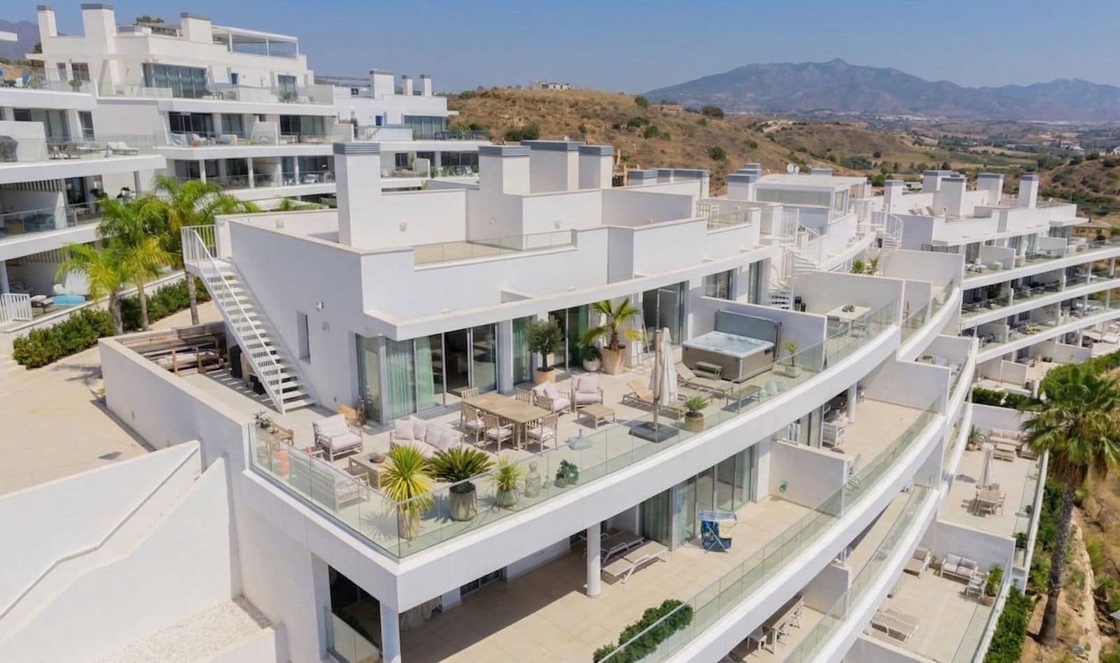 2 sypialnia Penthouse na sprzedaż w La Cala de Mijas z basenem garażem - 795 000 € (Ref: 9777991)