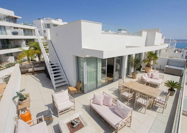 Ático de 2 habitaciones en La Cala de Mijas, Mijas en venta con piscina garaje - 795.000 € (Ref: 9777991)