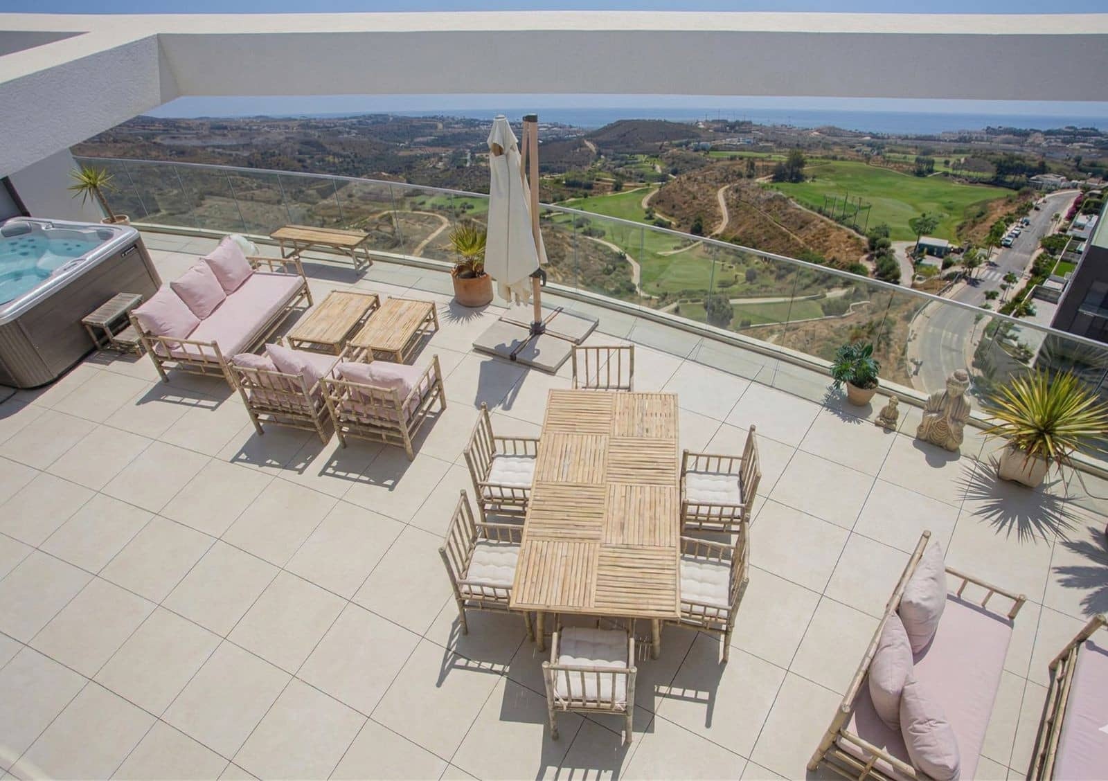 2 sypialnia Penthouse na sprzedaż w La Cala de Mijas z basenem garażem - 795 000 € (Ref: 9777991)