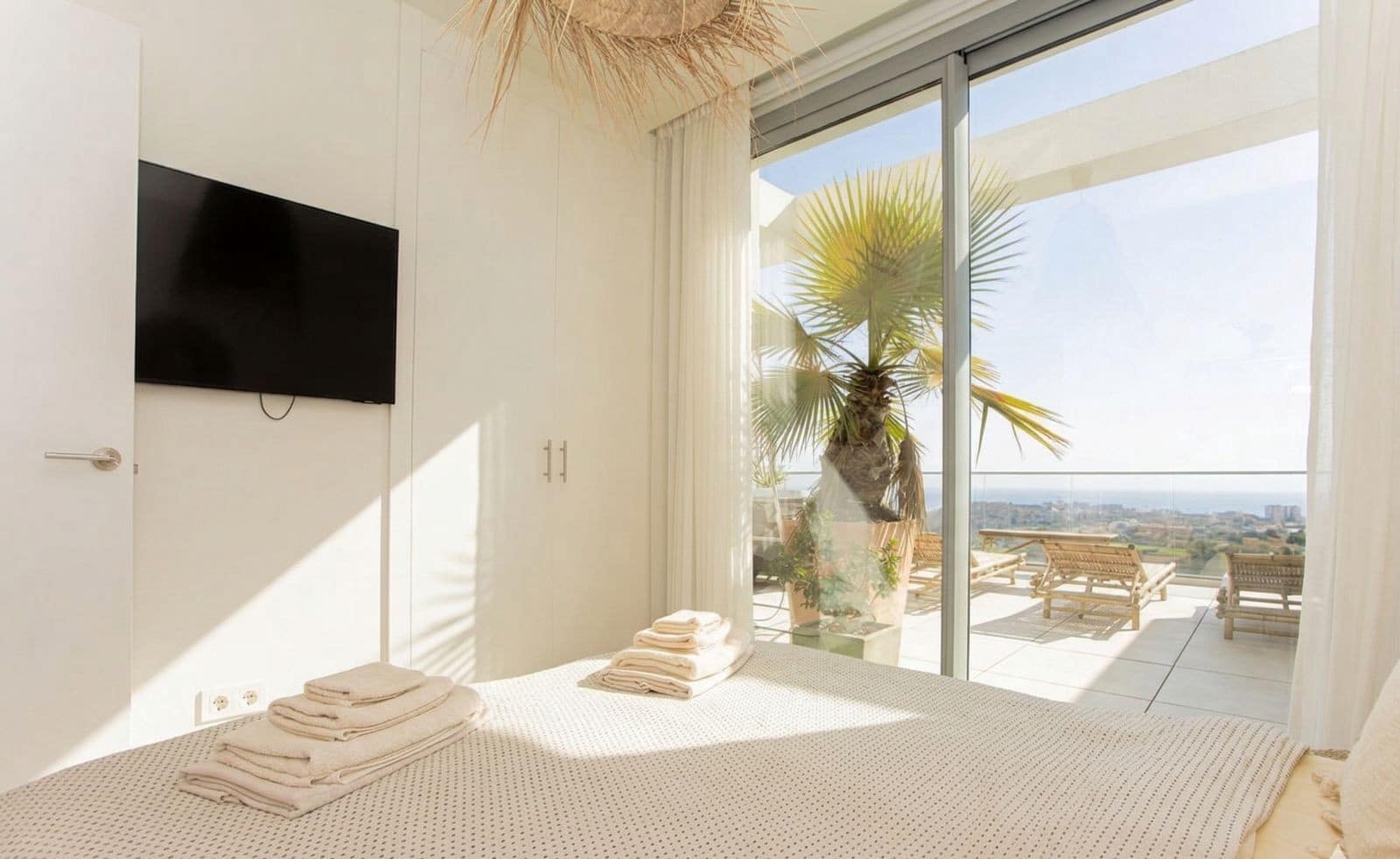 2 sypialnia Penthouse na sprzedaż w La Cala de Mijas z basenem garażem - 795 000 € (Ref: 9777991)