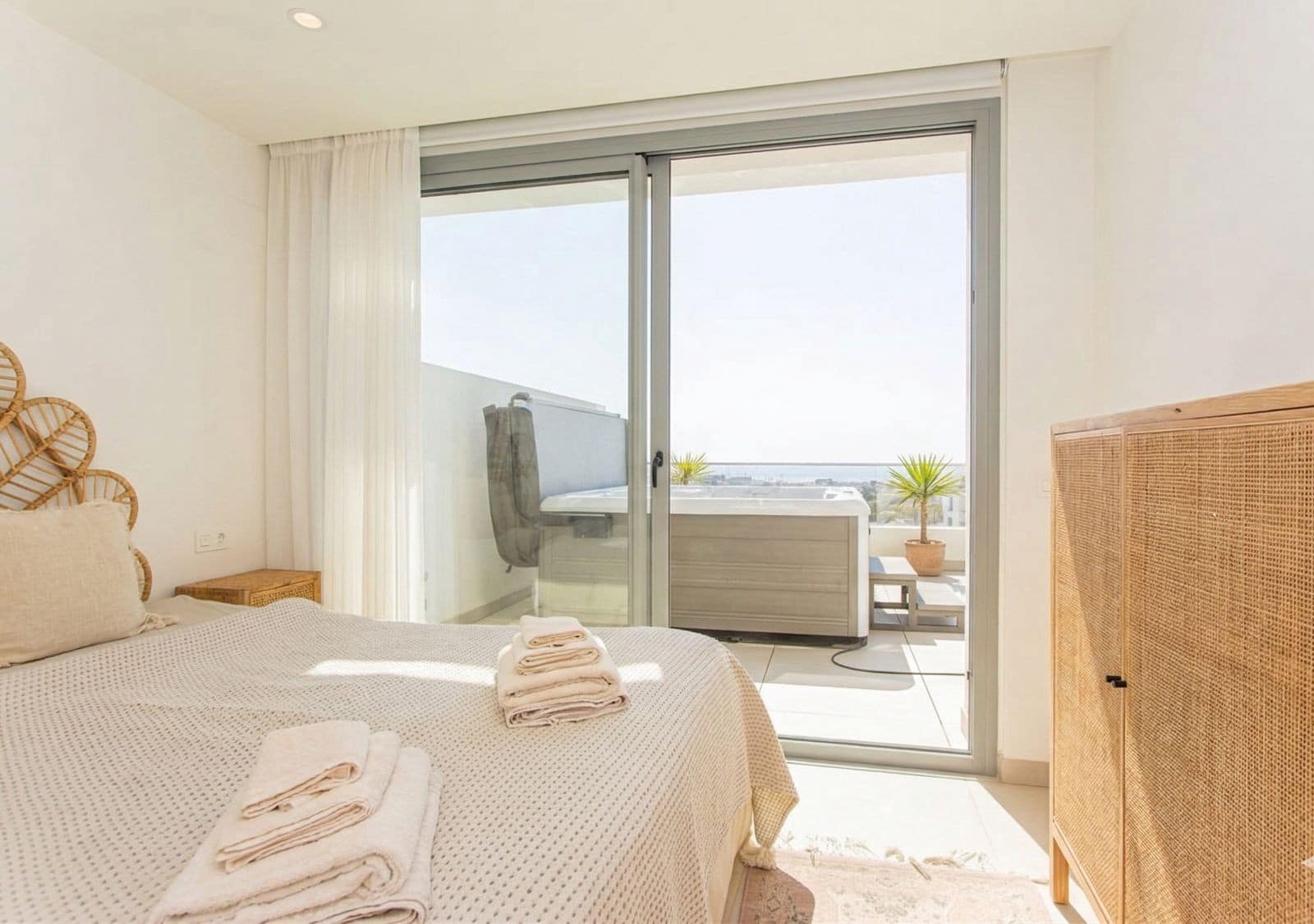 2 sypialnia Penthouse na sprzedaż w La Cala de Mijas z basenem garażem - 795 000 € (Ref: 9777991)