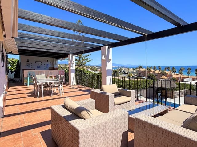 5 makuuhuone Huvila myytävänä paikassa Buenas Noches, Estepona mukana uima-altaan 
autotalli - 1 800 000 € (Ref: 9777993)