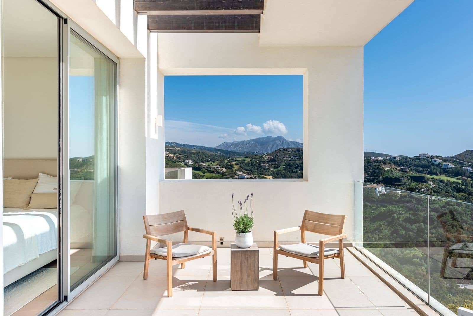 4 slaapkamer Penthouse te koop in Benahavis met zwembad garage - € 1.249.000 (Ref: 9777995)