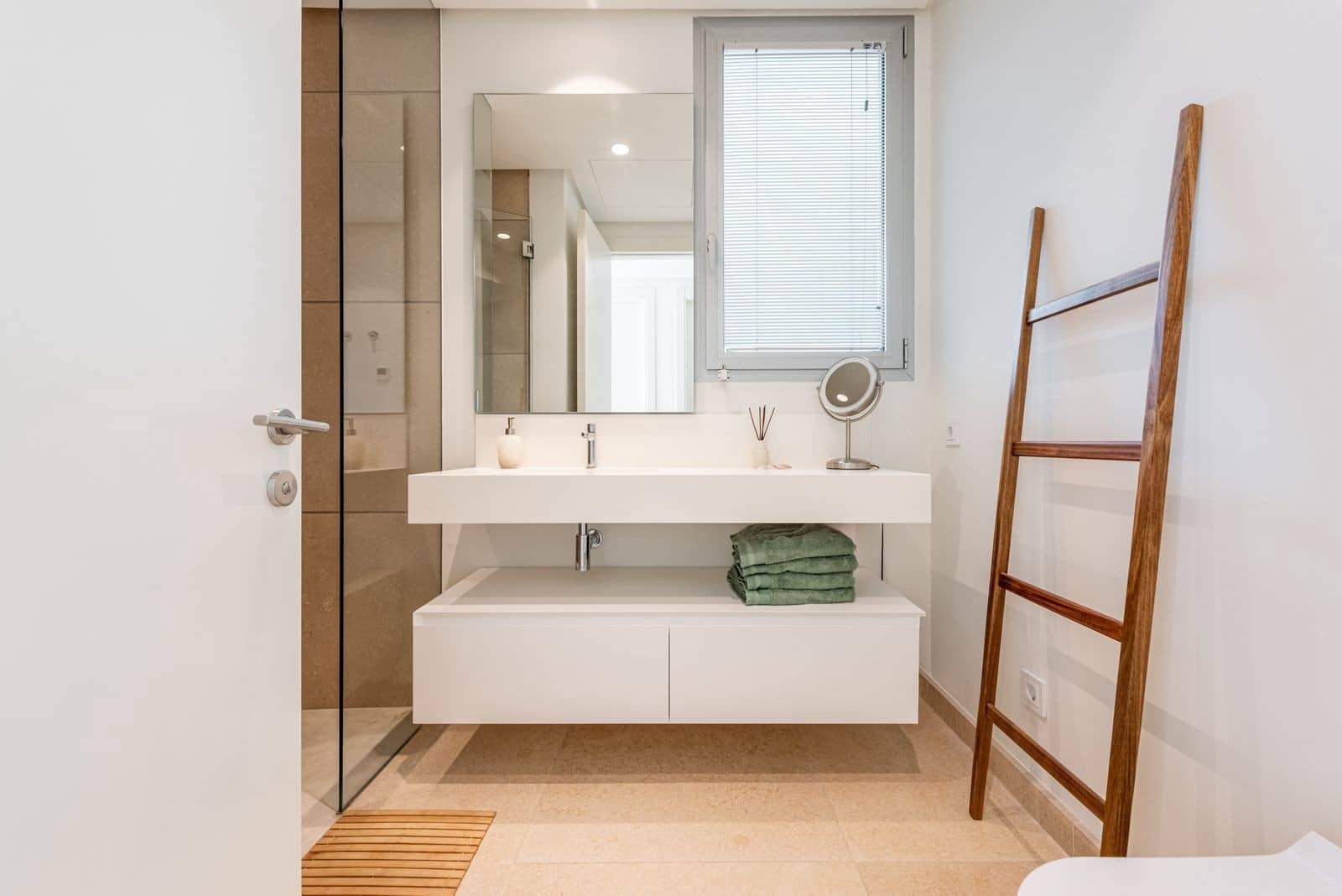 4 slaapkamer Penthouse te koop in Benahavis met zwembad garage - € 1.249.000 (Ref: 9777995)