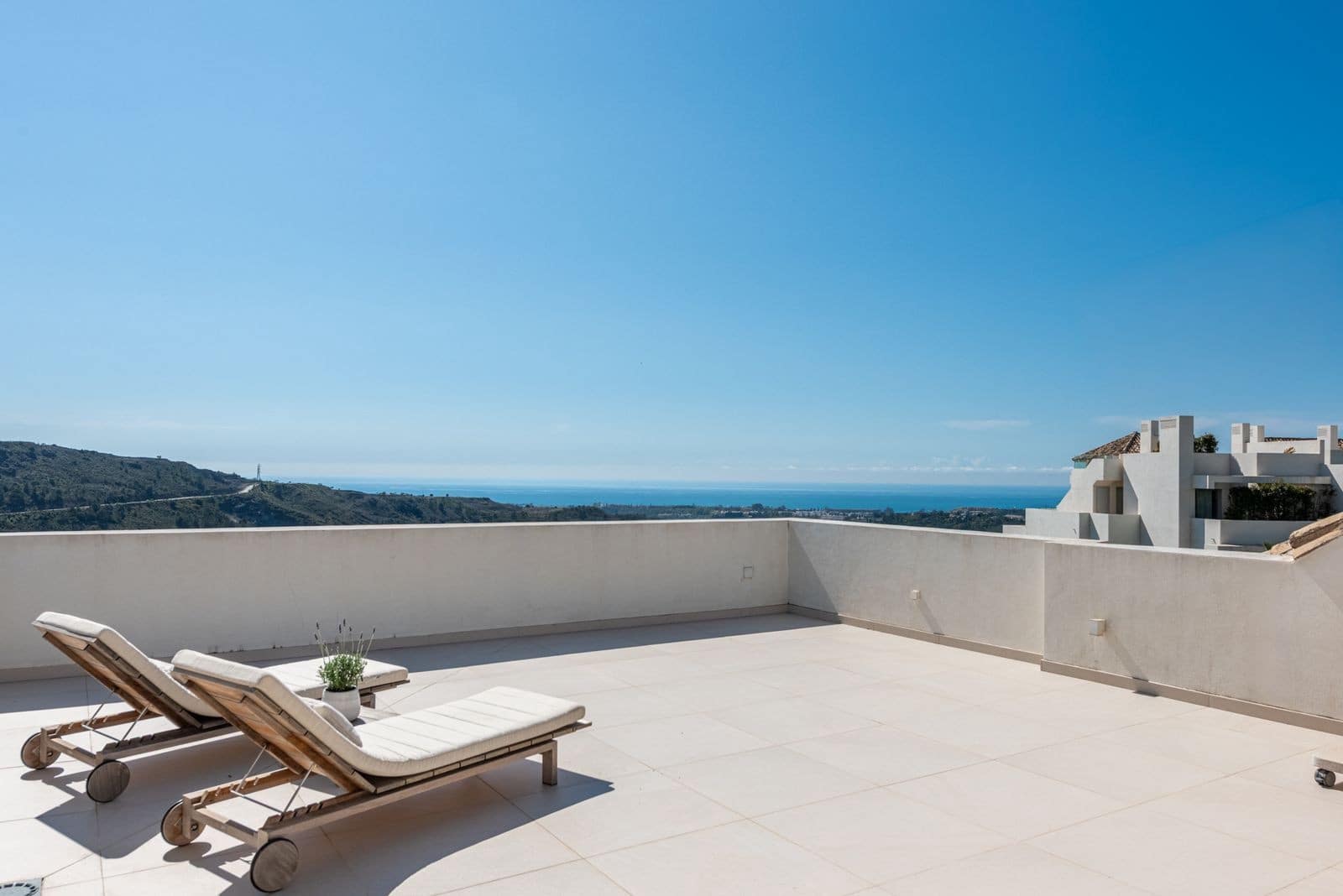 4 slaapkamer Penthouse te koop in Benahavis met zwembad garage - € 1.249.000 (Ref: 9777995)