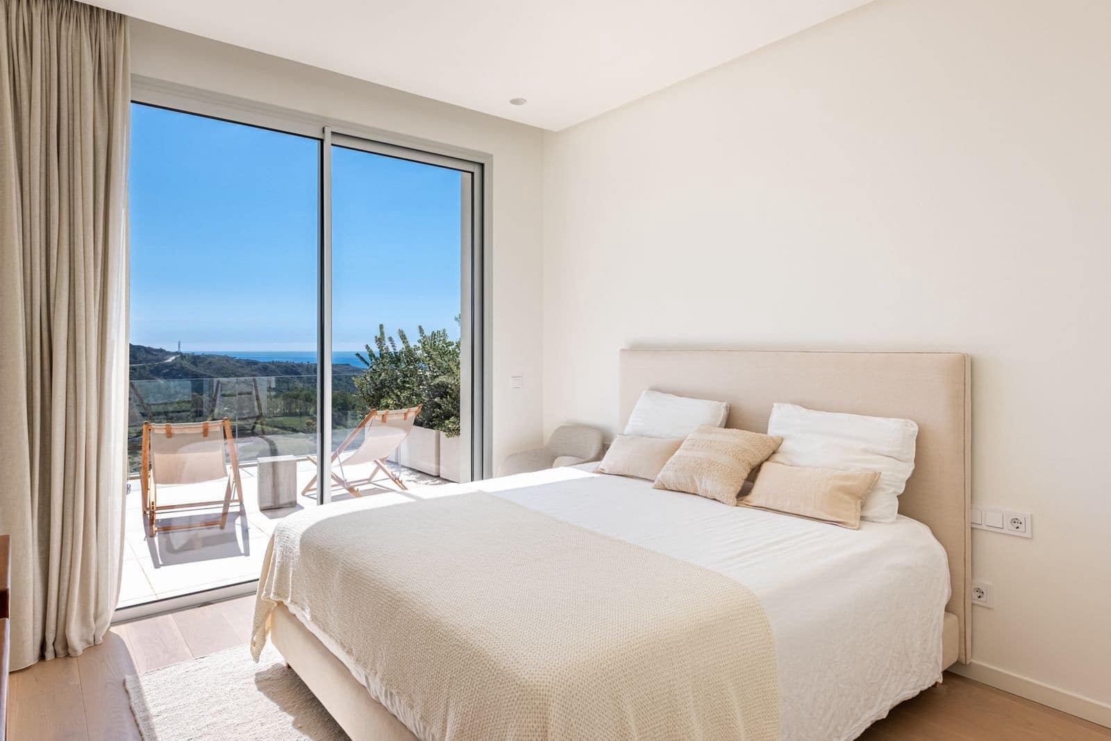 4 slaapkamer Penthouse te koop in Benahavis met zwembad garage - € 1.249.000 (Ref: 9777995)