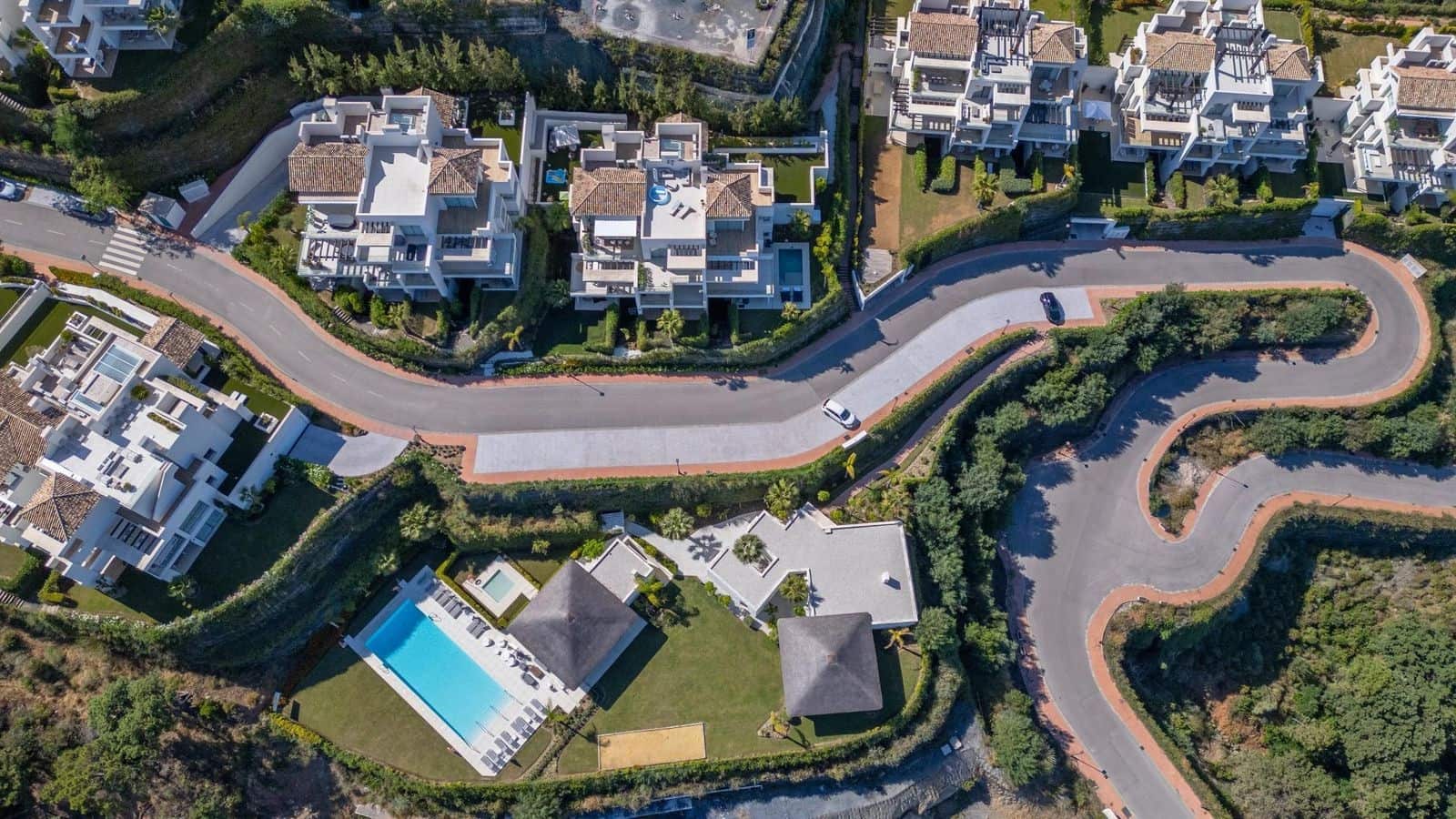 4 slaapkamer Penthouse te koop in Benahavis met zwembad garage - € 1.249.000 (Ref: 9777995)