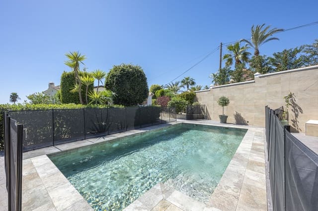 6 chambre Villa/Maison à vendre à Estepona avec piscine garage - 1 550 000 € (Ref: 9777996)