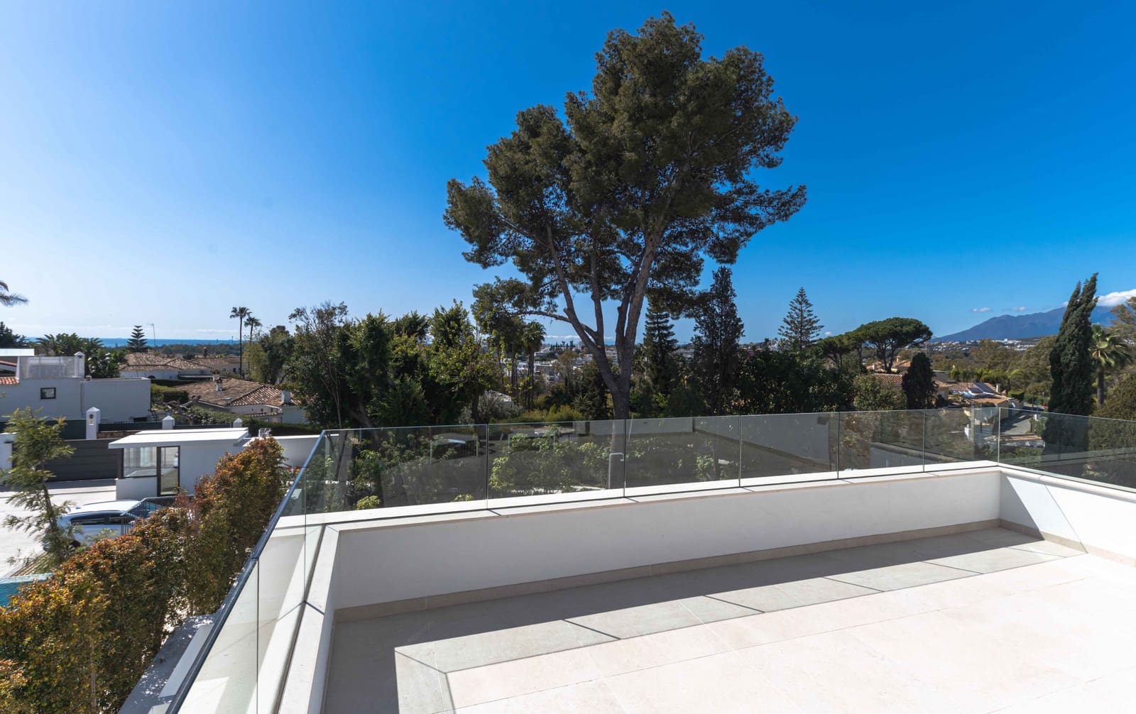 5 soverom Villa til salgs i San Pedro de Alcantara med svømmebasseng garasje - € 3 695 000 (Ref: 9780442)