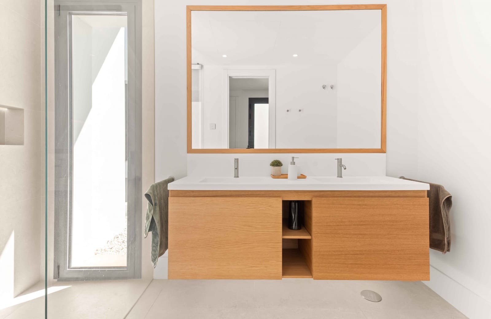 5 soverom Villa til salgs i San Pedro de Alcantara med svømmebasseng garasje - € 3 695 000 (Ref: 9780442)