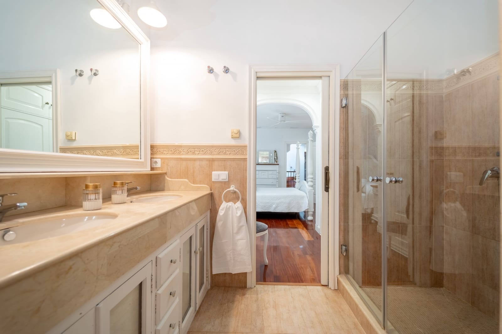 4 bedroom Villa for sale in Mijas Costa with pool garage - € 1,440,000 (Ref: 9784344)