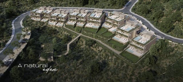 3 quarto Penthouse para venda em Marbella com piscina garagem - 1 275 000 € (Ref: 9784345)