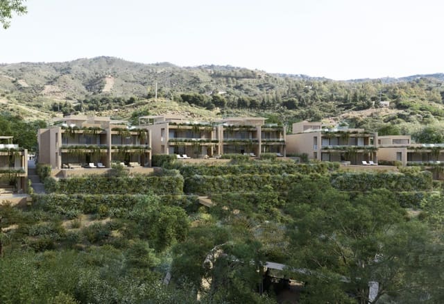 3 quarto Penthouse para venda em Marbella com piscina garagem - 1 275 000 € (Ref: 9784345)