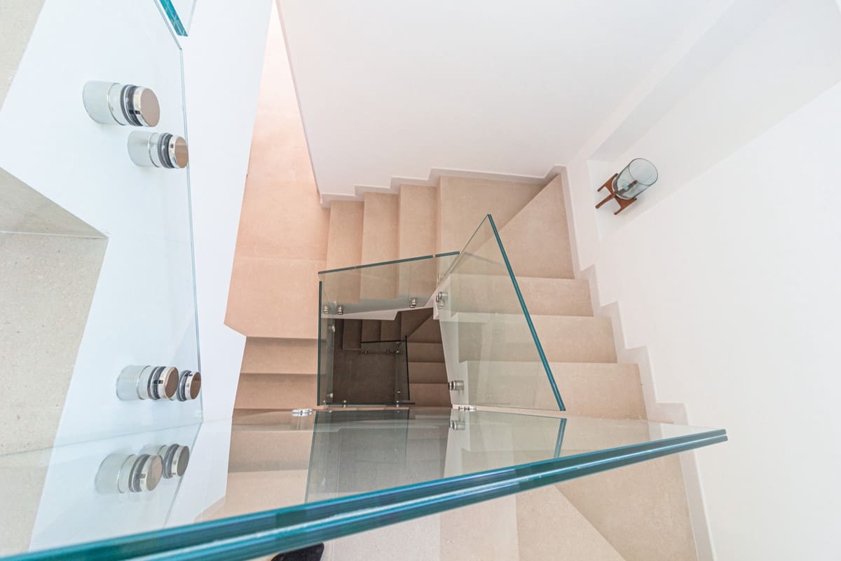 4 soveværelse Villa til salg i Mijas Costa med swimmingpool garage - € 1.650.000 (Ref: 9784347)