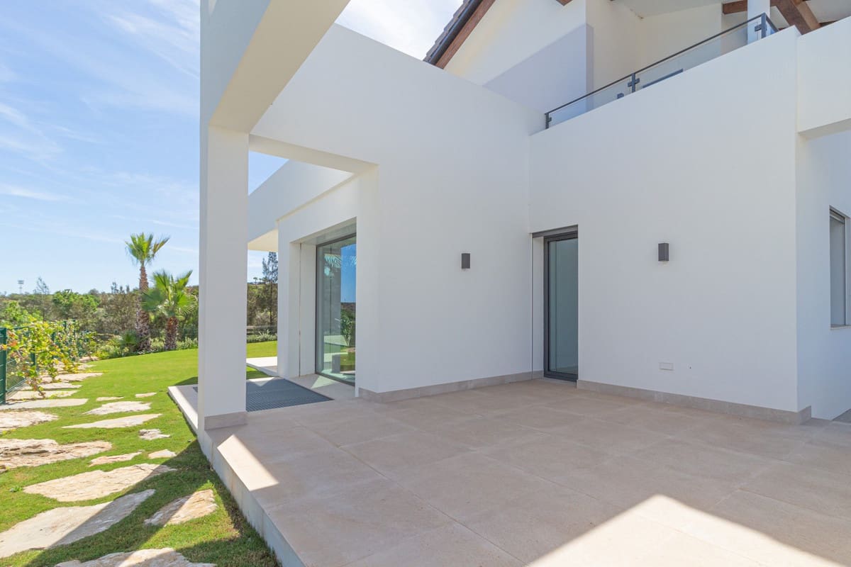 4 Zimmer Villa zu verkaufen in Mijas Costa mit Pool Garage - 1.650.000 € (Ref: 9784347)