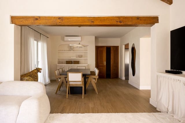 Chalet de 7 habitaciones en Marbella en venta con piscina garaje - 2.200.000 € (Ref: 9794481)