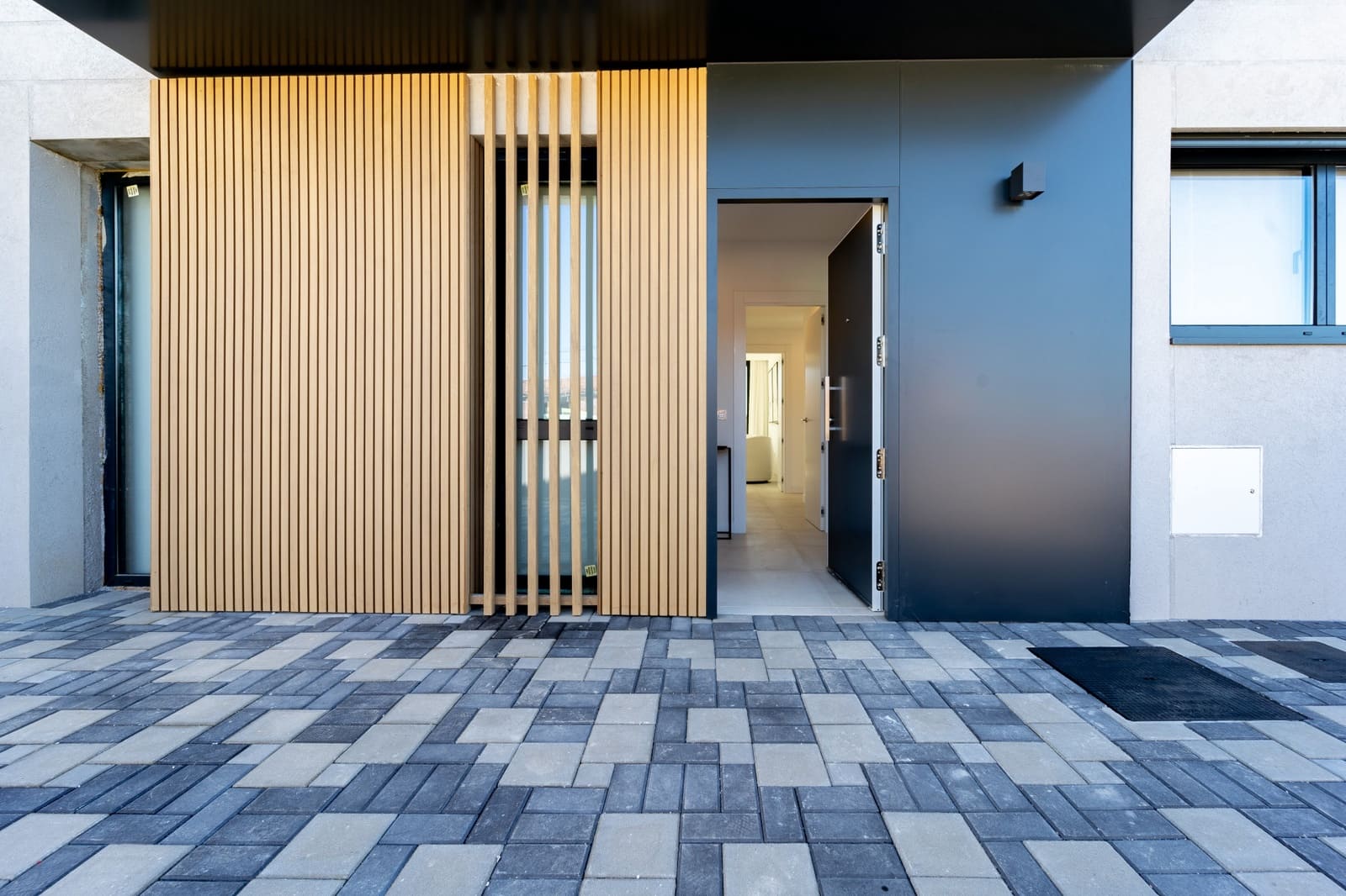 3 soveværelse Semi-Rækkehus til salg i El Chaparral med swimmingpool garage - € 812.000 (Ref: 9794488)