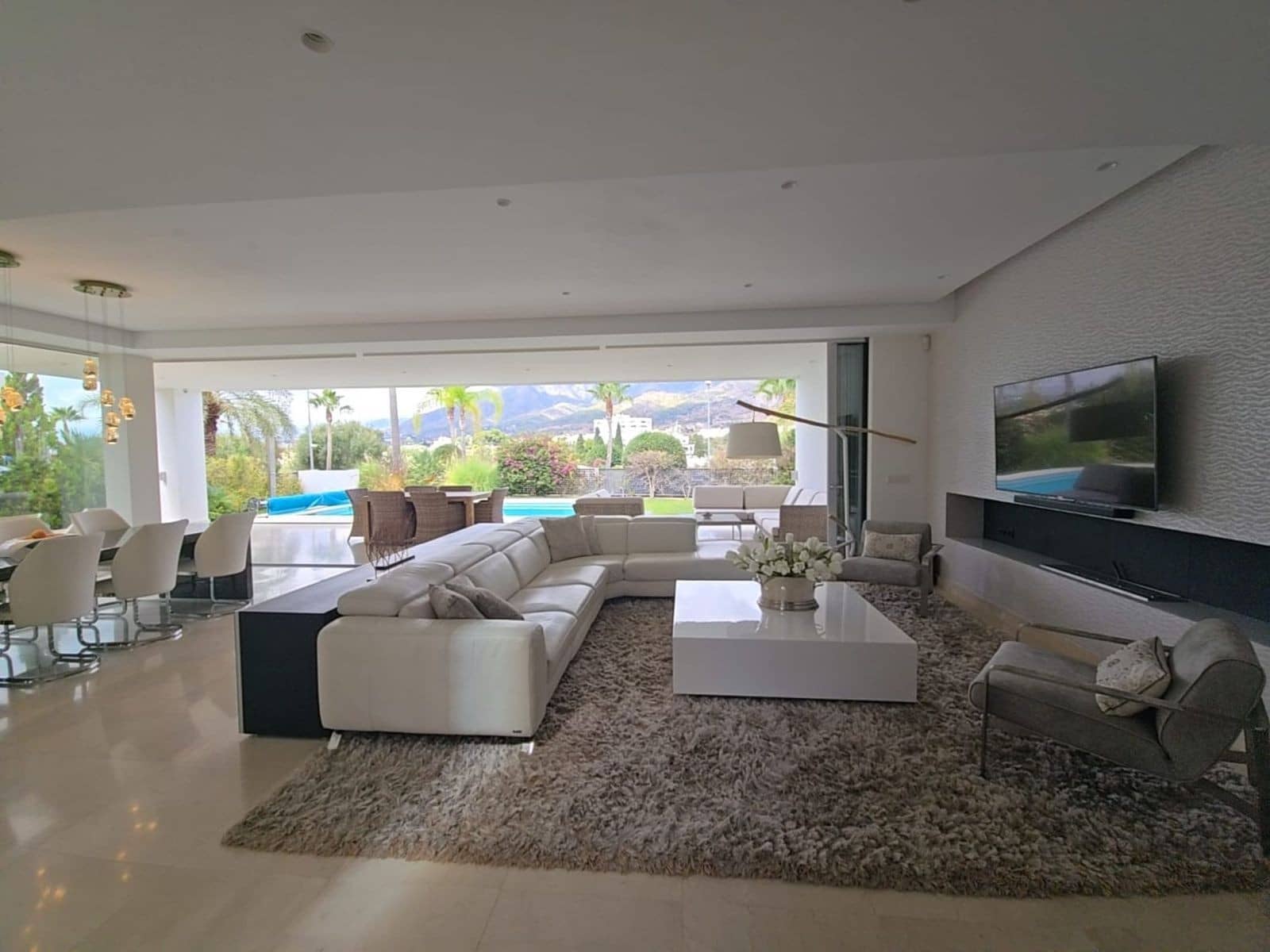 3 chambre Villa/Maison à vendre à Marbella avec piscine garage - 2 150 000 € (Ref: 9796991)