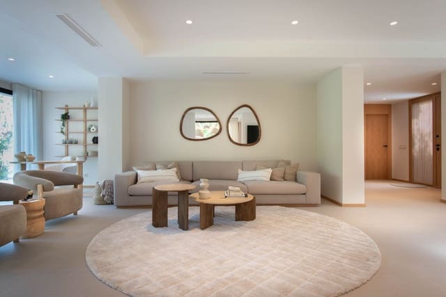 Chalet de 4 habitaciones en Guadalmina Alta, Marbella en venta con piscina garaje - 3.150.000 € (Ref: 9796992)