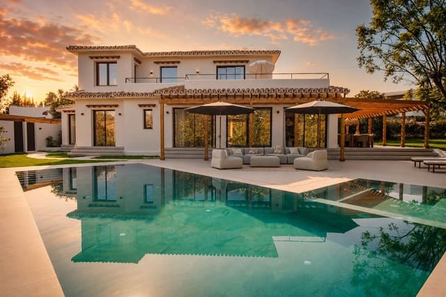 Chalet de 4 habitaciones en Guadalmina Alta, Marbella en venta con piscina garaje - 3.150.000 € (Ref: 9796992)