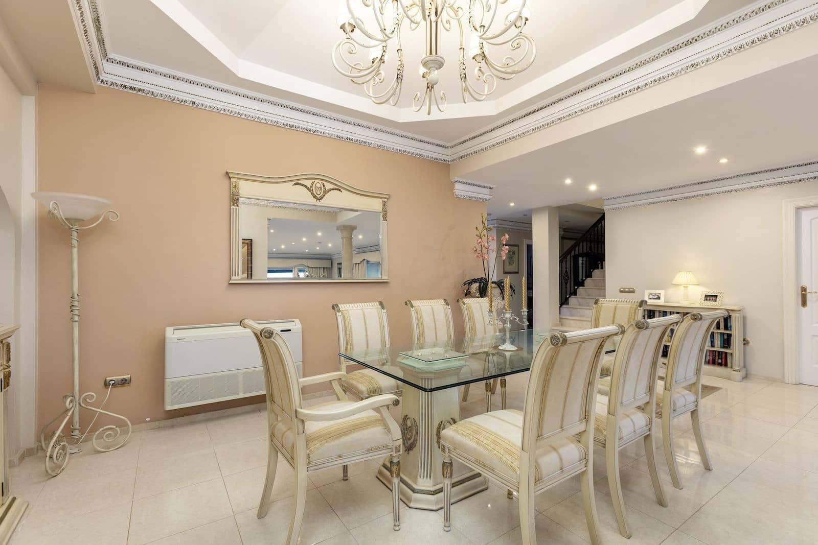 5 sypialnia Willa na sprzedaż w Marbella z basenem garażem - 5 995 000 € (Ref: 9796993)