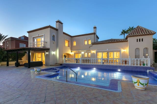 5 sypialnia Willa na sprzedaż w Marbella z basenem garażem - 5 995 000 € (Ref: 9796993)