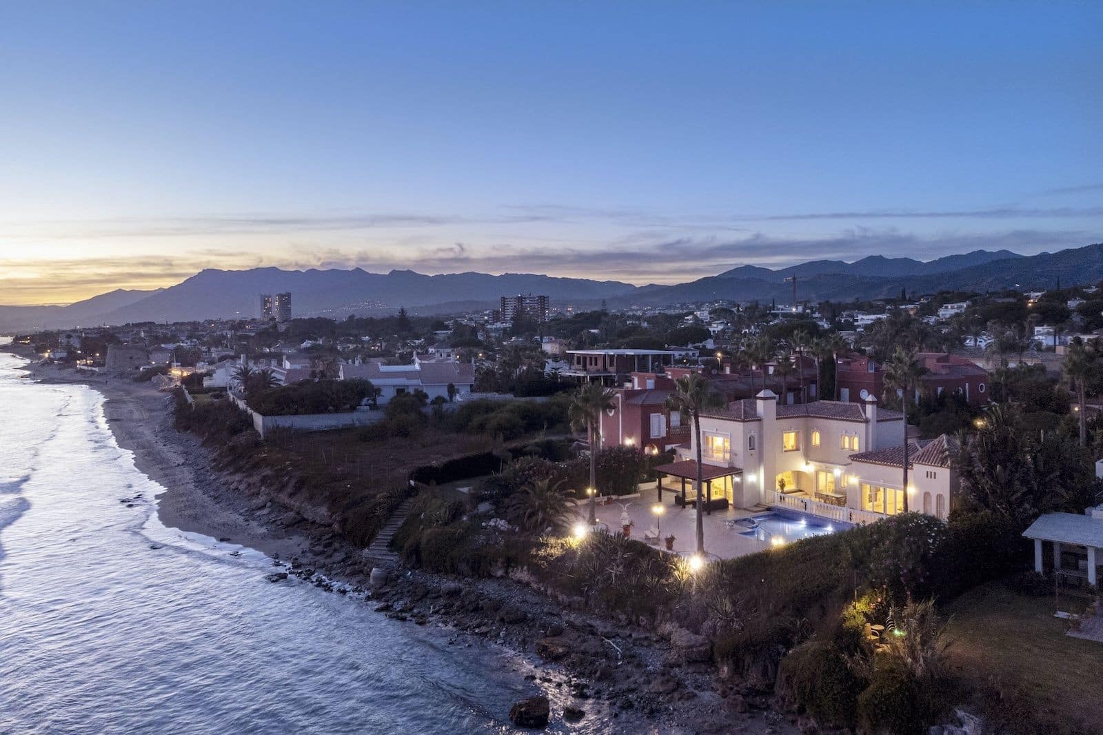 5 sypialnia Willa na sprzedaż w Marbella z basenem garażem - 5 995 000 € (Ref: 9796993)