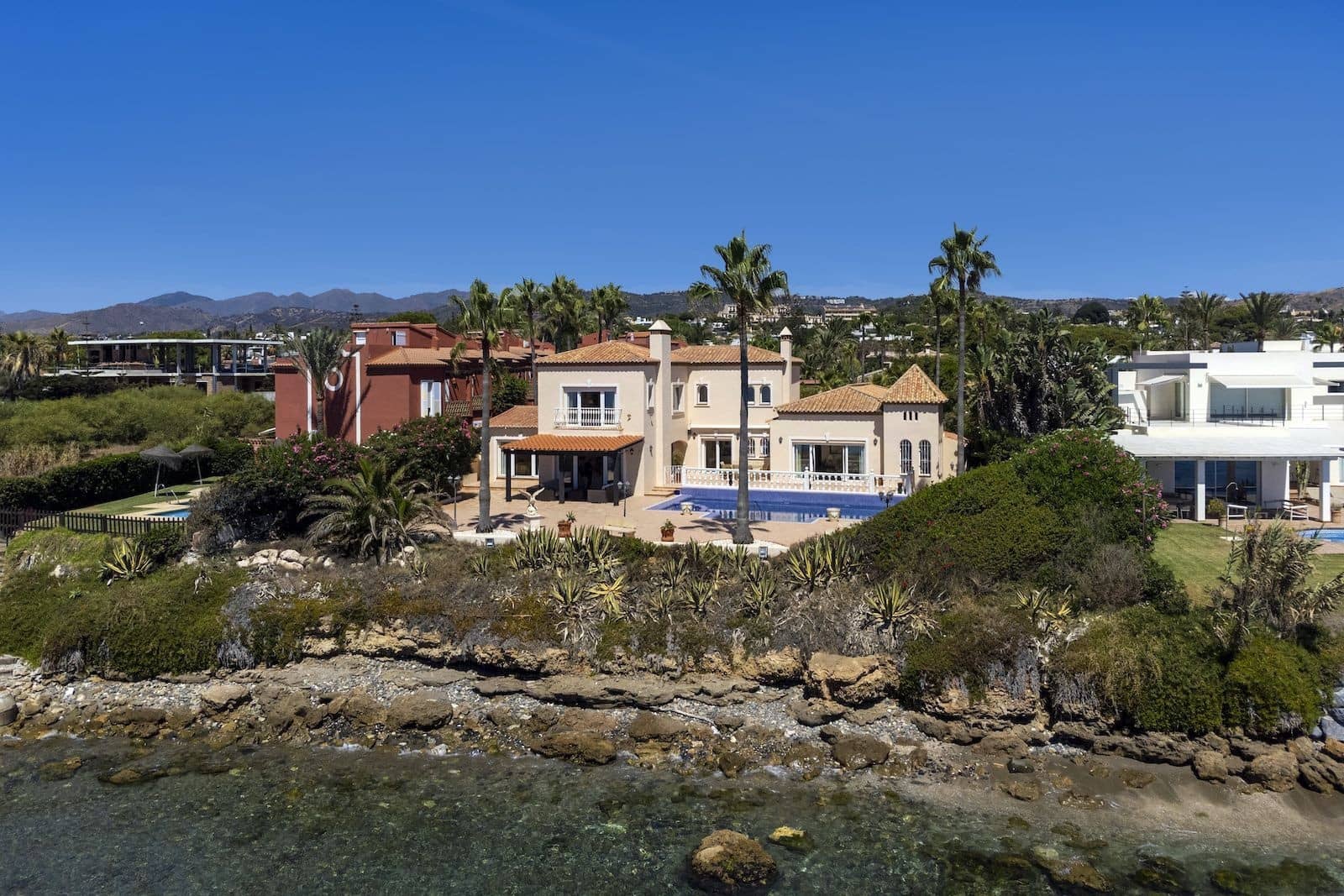 5 sypialnia Willa na sprzedaż w Marbella z basenem garażem - 5 995 000 € (Ref: 9796993)