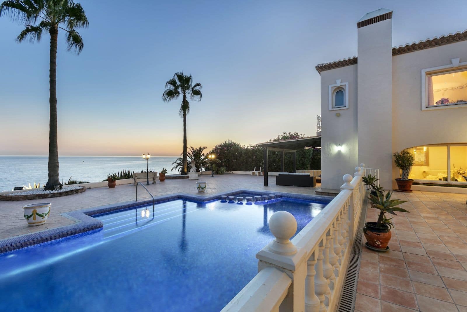 5 soveværelse Villa til salg i Marbella med swimmingpool garage - € 5.995.000 (Ref: 9796993)