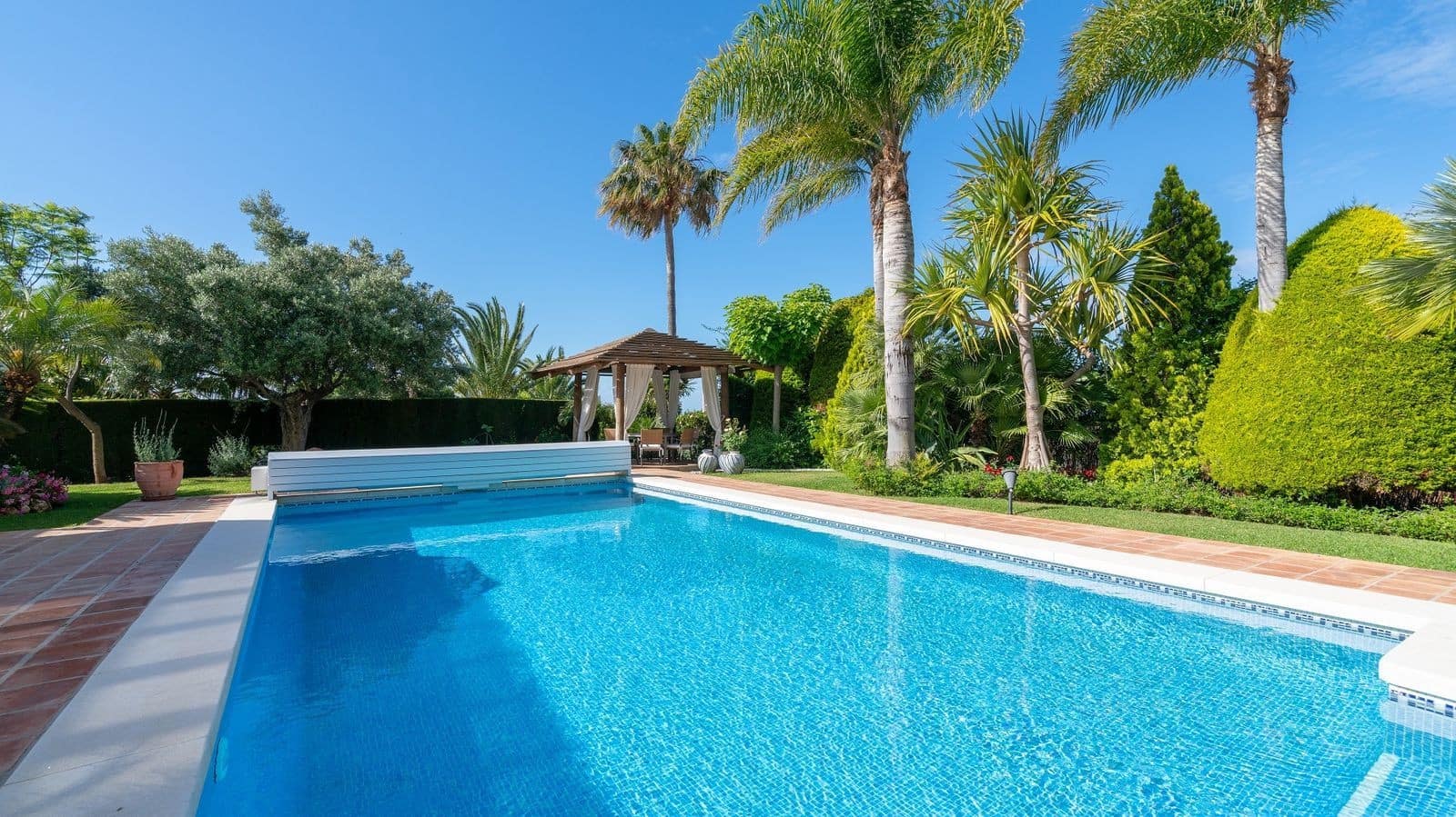 5 chambre Villa/Maison à vendre à Marbella avec piscine garage - 2 795 000 € (Ref: 9799131)