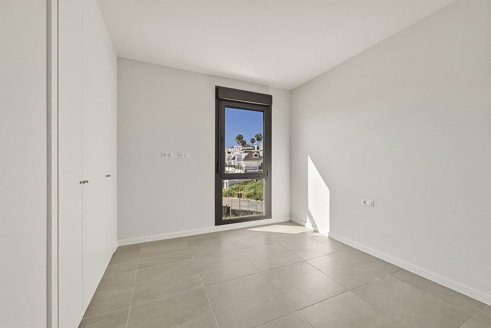 3 soverom Kjedet enebolig til salgs i Mijas Costa med svømmebasseng garasje - € 649 000 (Ref: 9799132)