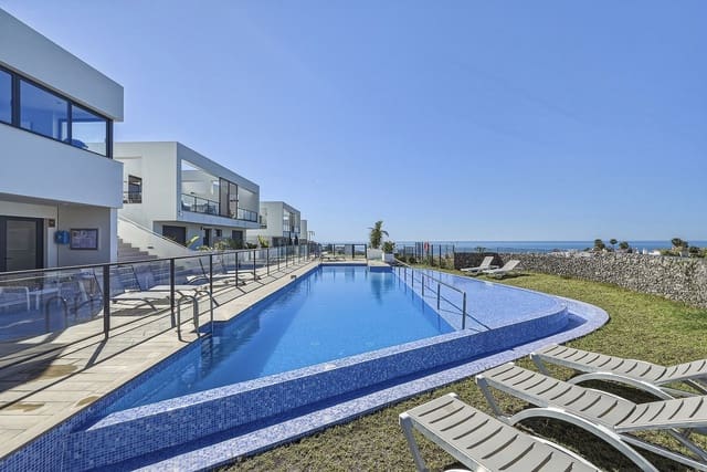 3 sypialnia Dom blizniak na sprzedaż w Mijas Costa, Mijas z basenem garażem - 649 000 € (Ref: 9799132)