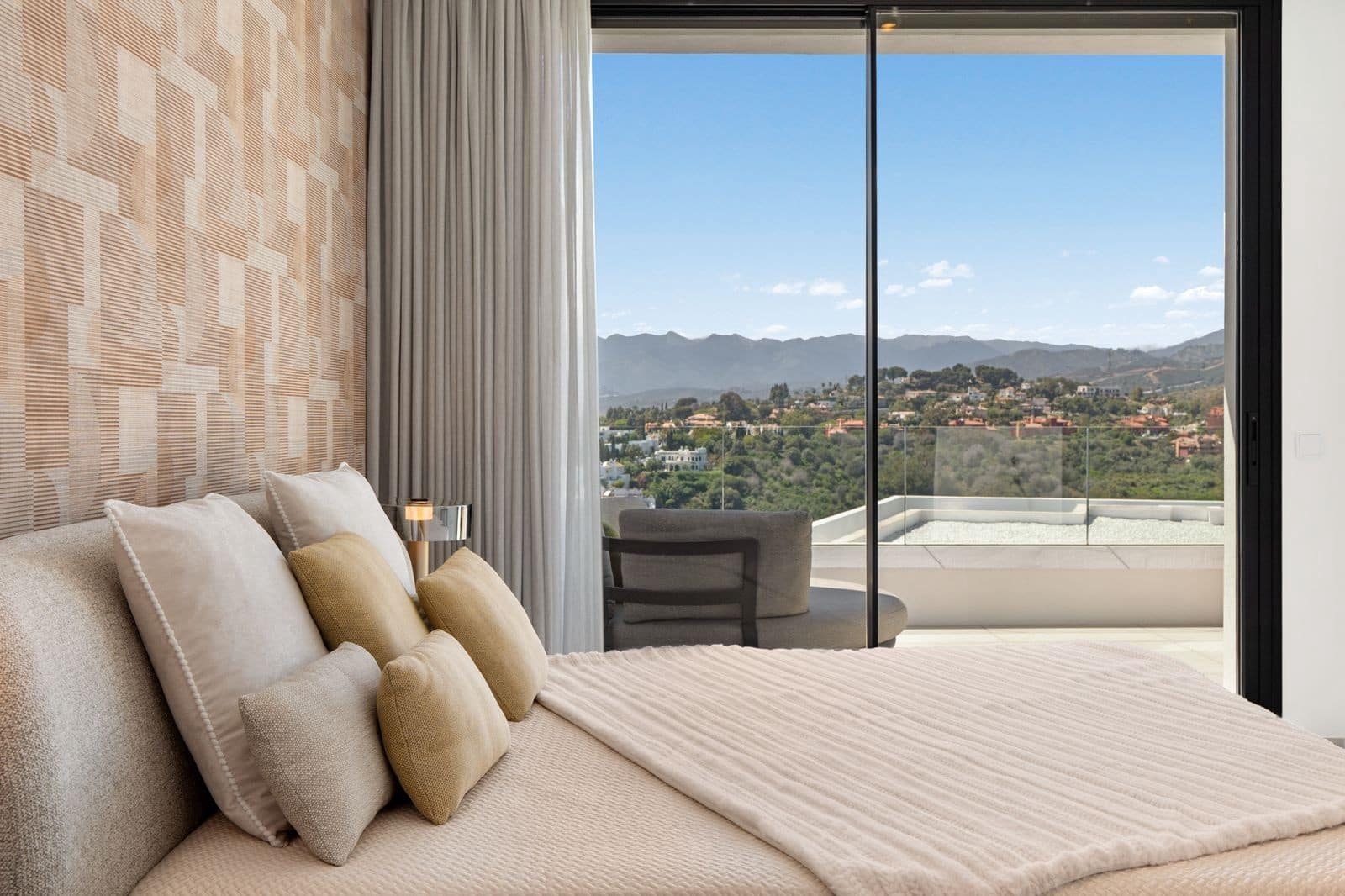 3 slaapkamer Penthouse te koop in Marbella met zwembad garage - € 1.790.000 (Ref: 9799133)