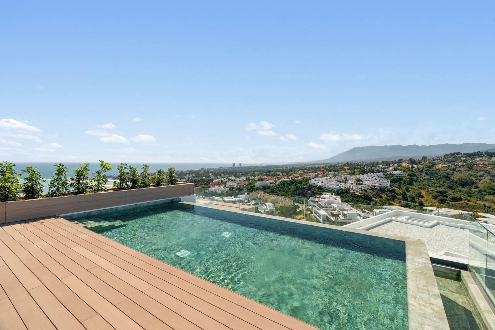 3 Zimmer Penthouse zu verkaufen in Marbella mit Pool Garage - 1.790.000 € (Ref: 9799133)